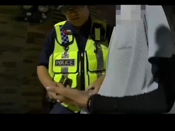 一見警車就露餡 前鎮警眼尖鎖定異狀　主動出擊尾隨圍捕迅速查獲犯嫌1